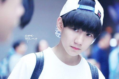 娱乐圈王源爆料吃瓜视频,揭秘明星吃瓜背后的真相